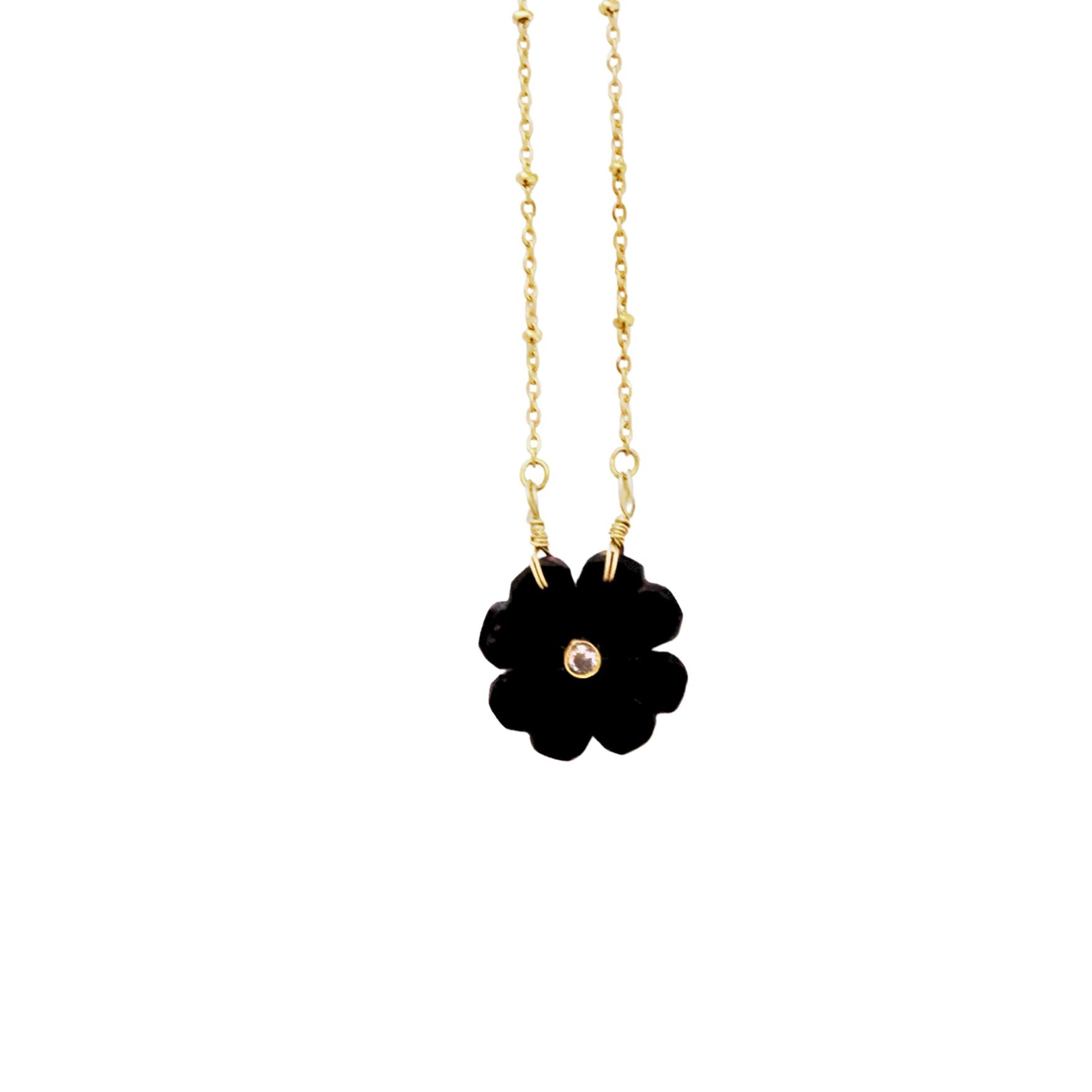 Flower onyx noir, Collier