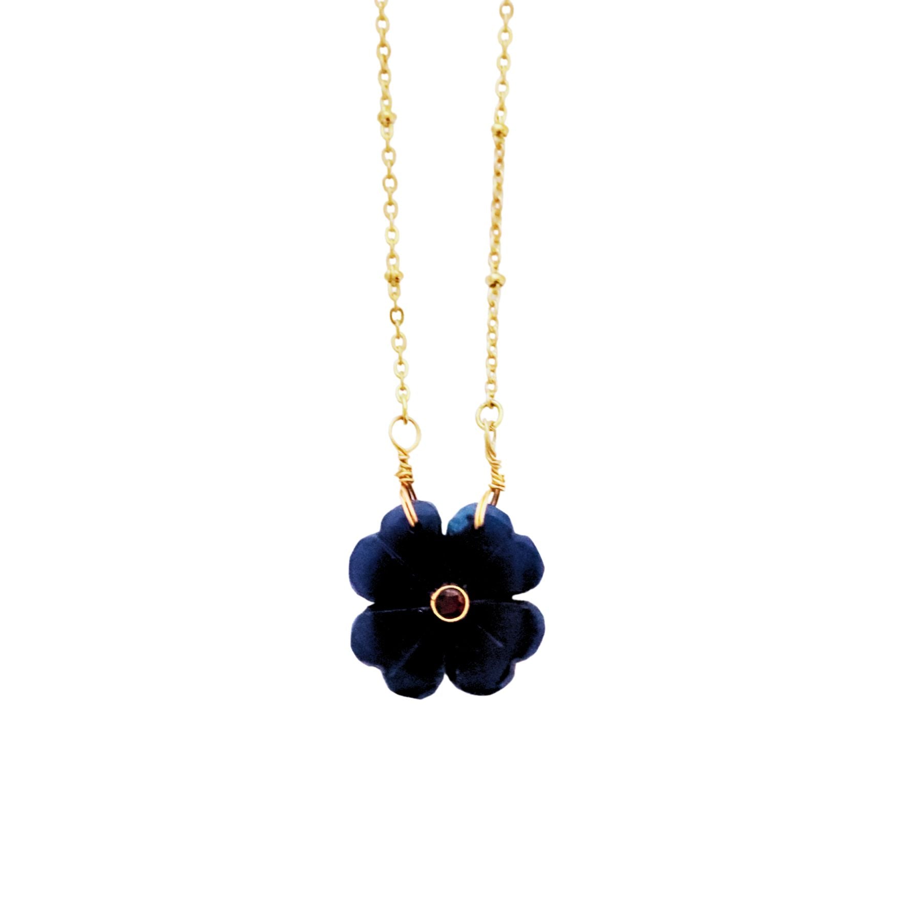 Flower jade bleu, Collier